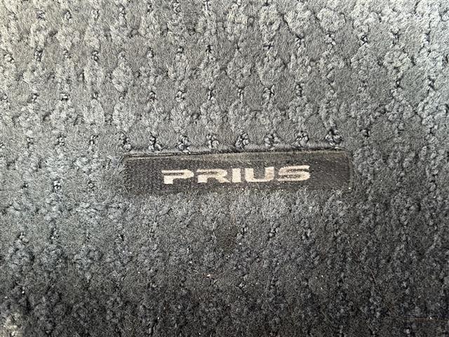 プリウス S ナビ スマートキー クルーズコントロール オートライト プッシュスタート ワンセグテレビ スペアキー有 社外18インチアルミホイール ステアリングスイッチ オートエアコン(29枚目)