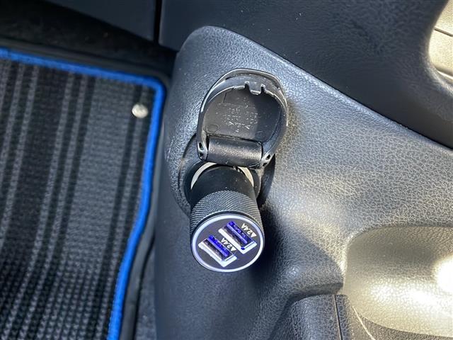 ノート ｅ－パワー　Ｘ　ドライブレコーダー　ＥＴＣ　バックカメラ　レーンキープアシスト　オートライト　スマートキー　プッシュスタート　パワーステアリング　パワーウィンド　横滑り防止　盗難防止装置　オートエアコン　衝突軽減（14枚目）