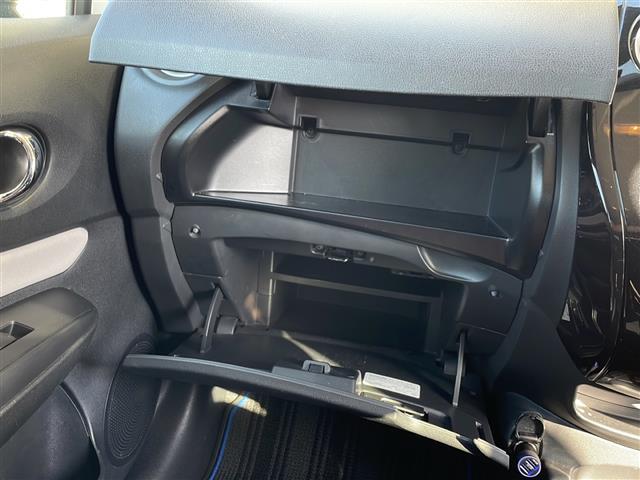 ノート ｅ－パワー　Ｘ　ドライブレコーダー　ＥＴＣ　バックカメラ　レーンキープアシスト　オートライト　スマートキー　プッシュスタート　パワーステアリング　パワーウィンド　横滑り防止　盗難防止装置　オートエアコン　衝突軽減（16枚目）