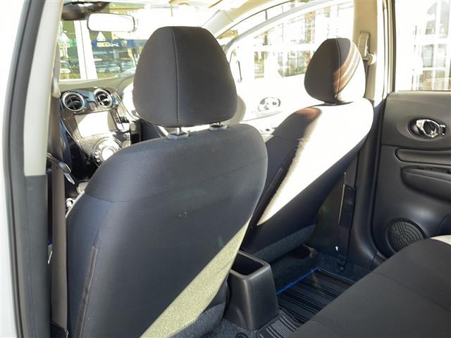 ノート ｅ－パワー　Ｘ　ドライブレコーダー　ＥＴＣ　バックカメラ　レーンキープアシスト　オートライト　スマートキー　プッシュスタート　パワーステアリング　パワーウィンド　横滑り防止　盗難防止装置　オートエアコン　衝突軽減（24枚目）