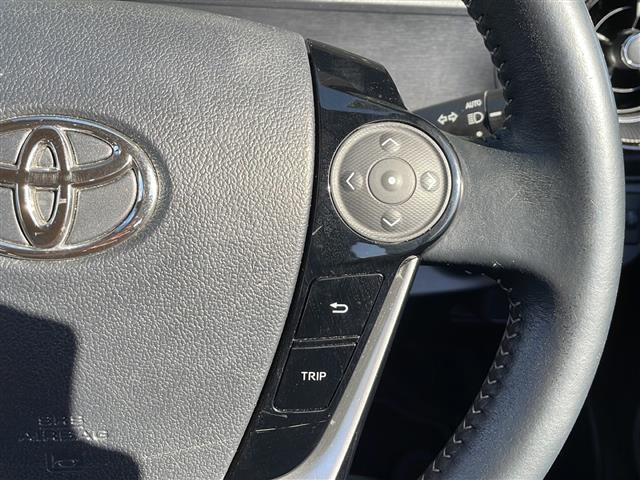 アクア クロスオーバー　グラム　純正ナビ（ＡＭ　ＦＭ　ＣＤ　ＤＶＤ　フルセグ　ＳＤ　Ｂｌｕｅｔｏｏｔｈ）バックカメラ　ハーフレザーシート　ルーフレール　ステアリングリモコン　コーナーセンサー　ＥＴＣ　純正アルミホイール　スマートキー（8枚目）