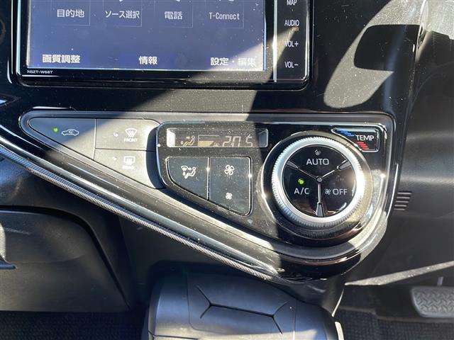 アクア クロスオーバー　グラム　純正ナビ（ＡＭ　ＦＭ　ＣＤ　ＤＶＤ　フルセグ　ＳＤ　Ｂｌｕｅｔｏｏｔｈ）バックカメラ　ハーフレザーシート　ルーフレール　ステアリングリモコン　コーナーセンサー　ＥＴＣ　純正アルミホイール　スマートキー（12枚目）