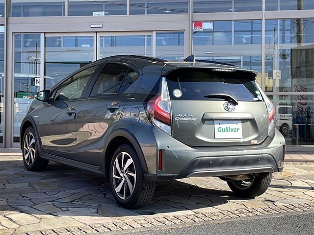 アクア クロスオーバー　グラム　純正ナビ（ＡＭ　ＦＭ　ＣＤ　ＤＶＤ　フルセグ　ＳＤ　Ｂｌｕｅｔｏｏｔｈ）バックカメラ　ハーフレザーシート　ルーフレール　ステアリングリモコン　コーナーセンサー　ＥＴＣ　純正アルミホイール　スマートキー（32枚目）