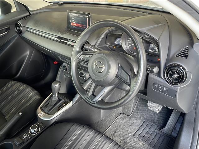 ＭＡＺＤＡ２ １５Ｓ　純正ナビ　ドライブレコーダー　ＥＴＣ　アイドリングストップ　ステアリングリモコン　オートライト　オートハイビーム　レーンキープアシスト　コーナーセンサー　プッシュスタート　スマートキー　ＢＳＭ（21枚目）
