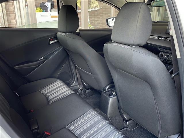 ＭＡＺＤＡ２ １５Ｓ　純正ナビ　ドライブレコーダー　ＥＴＣ　アイドリングストップ　ステアリングリモコン　オートライト　オートハイビーム　レーンキープアシスト　コーナーセンサー　プッシュスタート　スマートキー　ＢＳＭ（25枚目）