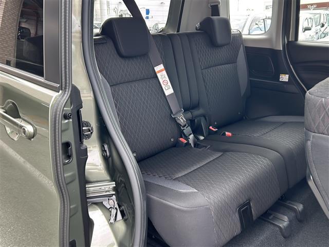 ソリオバンディット ハイブリッドＭＶ　純正ナビ　レーダークルーズコントロール　バックカメラ　ＢＳＭ　両側パワースライドドア　シートヒーター　ステアリングリモコン　レーンキープアシスト　オートライト　オートハイビーム　アイドリングストップ（25枚目）