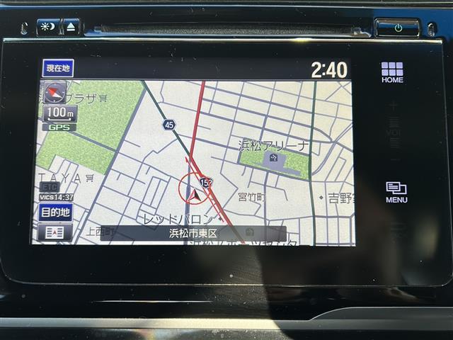 フィットハイブリッド Ｓパッケージ　純正ナビ・衝突軽減・レーンキープ・クルコン・バックカメラ・ビルトインＥＴＣ・ＬＥＤヘッドライト・オートライト・オートハイビーム・フォグランプ・社外フロアマット・純正アルミホイール・スマートキー（2枚目）