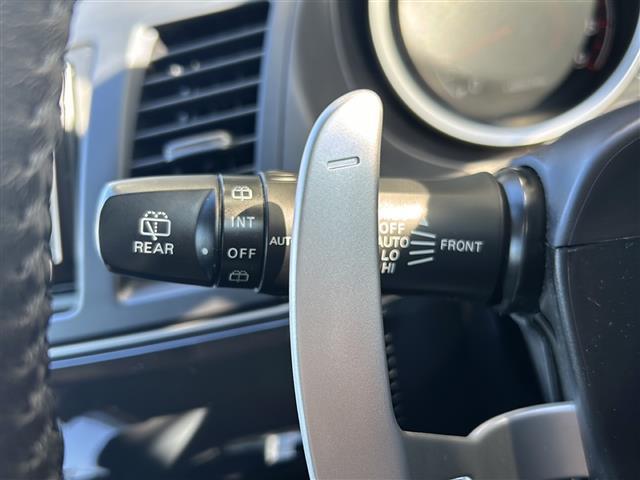 ギャランフォルティススポーツバック ラリーアート　社外ナビ・衝突軽減・クルコン・バックカメラ・ＥＴＣ・パドルシフト・ステリモ・純正フロアマット・純正アルミホイール・キセノンヘッドライト・オートライト・フォグランプ・スマートキー・プッシュスタート（12枚目）