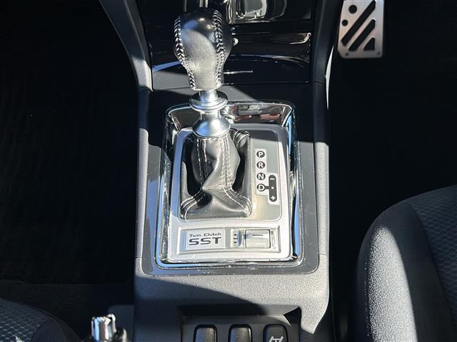 ギャランフォルティススポーツバック ラリーアート　社外ナビ・衝突軽減・クルコン・バックカメラ・ＥＴＣ・パドルシフト・ステリモ・純正フロアマット・純正アルミホイール・キセノンヘッドライト・オートライト・フォグランプ・スマートキー・プッシュスタート（15枚目）