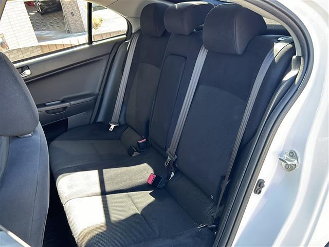 ギャランフォルティススポーツバック ラリーアート　社外ナビ・衝突軽減・クルコン・バックカメラ・ＥＴＣ・パドルシフト・ステリモ・純正フロアマット・純正アルミホイール・キセノンヘッドライト・オートライト・フォグランプ・スマートキー・プッシュスタート（26枚目）