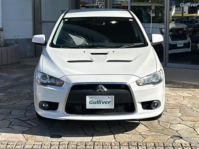 ギャランフォルティススポーツバック ラリーアート　社外ナビ・衝突軽減・クルコン・バックカメラ・ＥＴＣ・パドルシフト・ステリモ・純正フロアマット・純正アルミホイール・キセノンヘッドライト・オートライト・フォグランプ・スマートキー・プッシュスタート（30枚目）