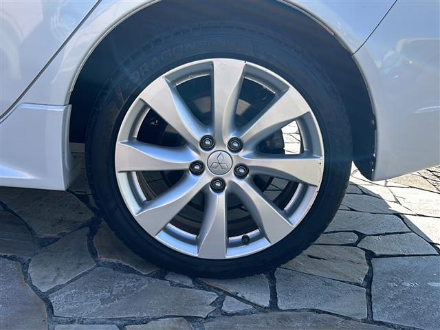 ギャランフォルティススポーツバック ラリーアート　社外ナビ・衝突軽減・クルコン・バックカメラ・ＥＴＣ・パドルシフト・ステリモ・純正フロアマット・純正アルミホイール・キセノンヘッドライト・オートライト・フォグランプ・スマートキー・プッシュスタート（40枚目）