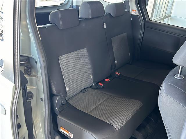 シエンタ Ｇ　純正ナビ・両側パワスラ・衝突軽減・レーンキープ・追従クルコン・コーナーセンサー前後・全方位カメラ・ＥＴＣ・録画機能付きデジタルインナーミラー・ＭＴモード付・ステリモ・ＬＥＤヘッドライト・オートライト（23枚目）