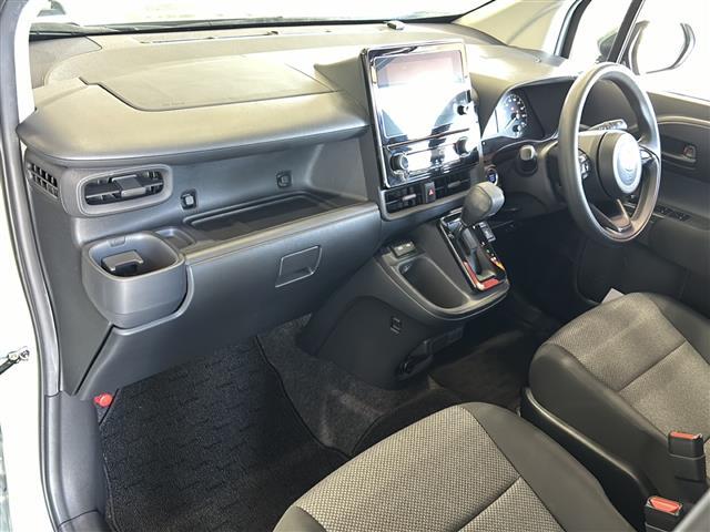 シエンタ Ｇ　純正ナビ・両側パワスラ・衝突軽減・レーンキープ・追従クルコン・コーナーセンサー前後・全方位カメラ・ＥＴＣ・録画機能付きデジタルインナーミラー・ＭＴモード付・ステリモ・ＬＥＤヘッドライト・オートライト（26枚目）