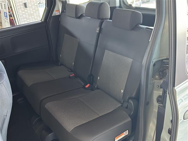 シエンタ Ｇ　純正ナビ・両側パワスラ・衝突軽減・レーンキープ・追従クルコン・コーナーセンサー前後・全方位カメラ・ＥＴＣ・録画機能付きデジタルインナーミラー・ＭＴモード付・ステリモ・ＬＥＤヘッドライト・オートライト（27枚目）