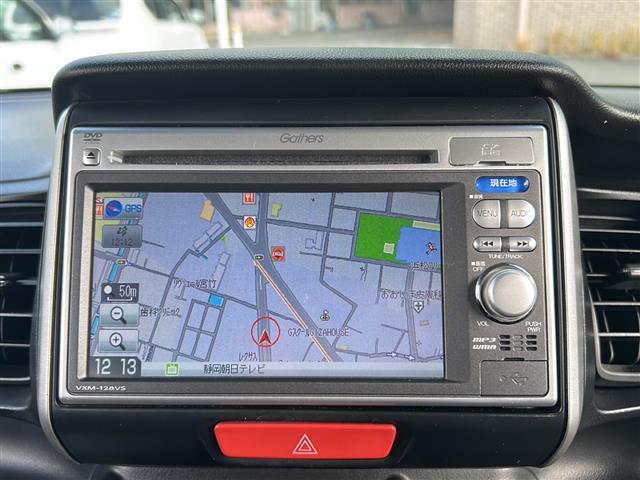 Ｎ－ＢＯＸ Ｇ　ＳＳパッケージ　純正ナビ　ルーフキャリア　両側パワースライドドア　ステアリングリモコン　バックカメラ　アイドリングストップ　横滑り防止　プッシュスタート　スマートキー　ＥＴＣ　盗難防止装置　パワーステアリング（2枚目）