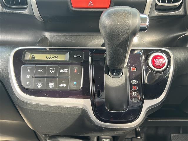 Ｎ－ＢＯＸ Ｇ　ＳＳパッケージ　純正ナビ　ルーフキャリア　両側パワースライドドア　ステアリングリモコン　バックカメラ　アイドリングストップ　横滑り防止　プッシュスタート　スマートキー　ＥＴＣ　盗難防止装置　パワーステアリング（11枚目）