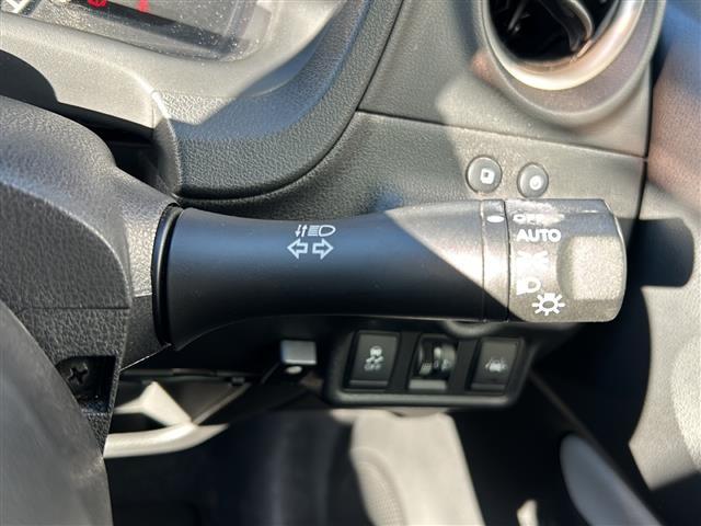 ノート ｅ－パワー　Ｘ　純正ナビ　全方位カメラ　コーナーセンサー　ドライブレコーダー　スマートキー　デジタルインナーミラー　エマージェンシーブレーキ　　レーンキープ　レーダークルーズコントロール　ＥＴＣ　横滑り防止装置（12枚目）