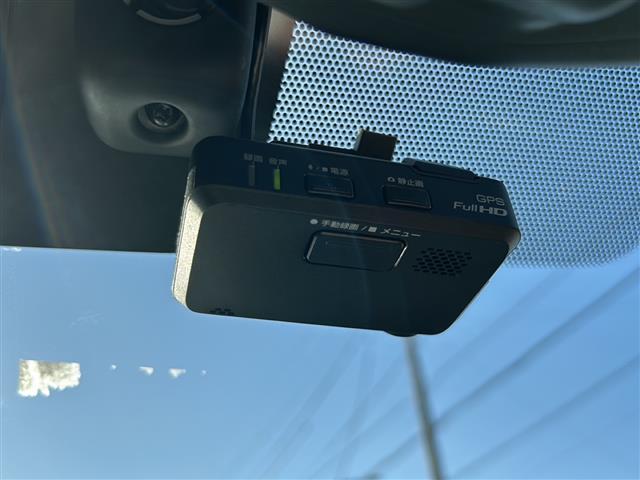 ノート ｅ－パワー　Ｘ　純正ナビ　全方位カメラ　コーナーセンサー　ドライブレコーダー　スマートキー　デジタルインナーミラー　エマージェンシーブレーキ　　レーンキープ　レーダークルーズコントロール　ＥＴＣ　横滑り防止装置（18枚目）