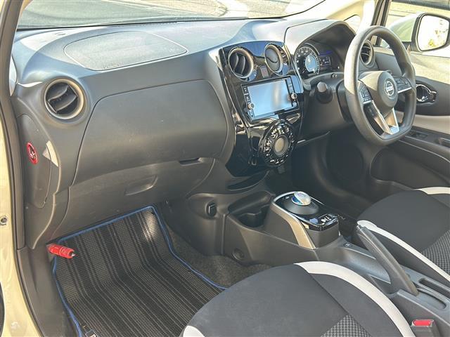 ノート ｅ－パワー　Ｘ　純正ナビ　全方位カメラ　コーナーセンサー　ドライブレコーダー　スマートキー　デジタルインナーミラー　エマージェンシーブレーキ　　レーンキープ　レーダークルーズコントロール　ＥＴＣ　横滑り防止装置（23枚目）