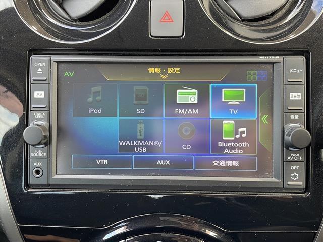 ノート ｅ－パワー　Ｘ　モード・プレミア　純正ナビ・衝突軽減・横滑り防止装置・レーンキープ・バックカメラ・ＥＴＣ・ステリモ・スマートキー・プッシュスタート・スペアキー１本・社外アルミホイール・オートライト（3枚目）