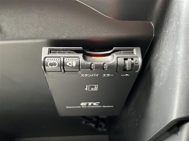 ノート ｅ－パワー　Ｘ　モード・プレミア　純正ナビ・衝突軽減・横滑り防止装置・レーンキープ・バックカメラ・ＥＴＣ・ステリモ・スマートキー・プッシュスタート・スペアキー１本・社外アルミホイール・オートライト（5枚目）