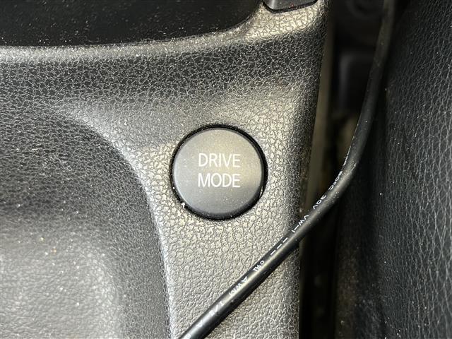 ノート ｅ－パワー　Ｘ　純正ナビ　バックカメラ　ステアリングリモコン　アイドリングストップ　レーンキープアシスト　オートライト　パワーステアリング　パワーウィンド　プッシュスタート　スマートキー　エマージェンシーブレーキ（19枚目）