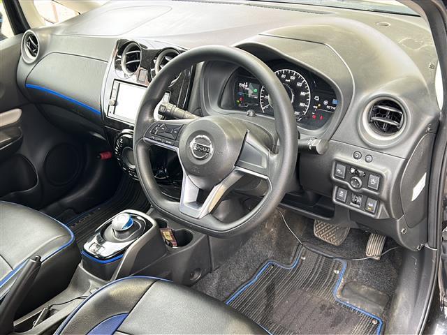 ノート ｅ－パワー　Ｘ　純正ナビ　バックカメラ　ステアリングリモコン　アイドリングストップ　レーンキープアシスト　オートライト　パワーステアリング　パワーウィンド　プッシュスタート　スマートキー　エマージェンシーブレーキ（21枚目）