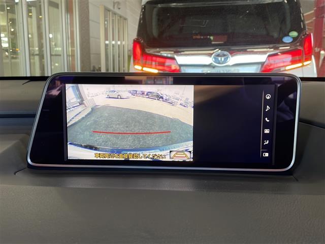 ＲＸ ＲＸ２００ｔ　Ｆスポーツ　純正ナビ・サンルーフ・衝突軽減・レーンキープ・追従クルコン・ＢＳＭ・コーナーセンサー前後・バックカメラ・ＥＴＣ２．０・ドラレコ前・ＨＵＤ・パワーバックドア・レザーシート・パワーシート・シートヒーター（3枚目）