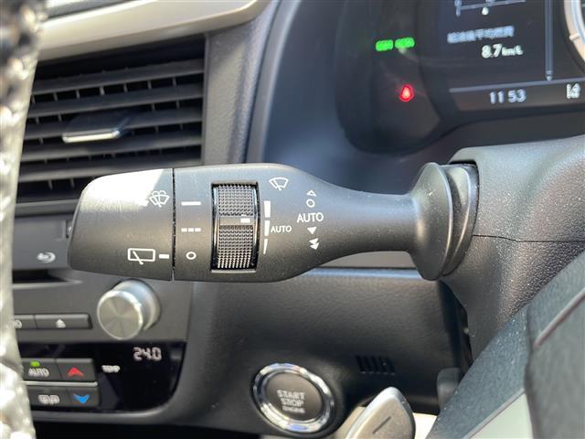 ＲＸ ＲＸ２００ｔ　Ｆスポーツ　純正ナビ・サンルーフ・衝突軽減・レーンキープ・追従クルコン・ＢＳＭ・コーナーセンサー前後・バックカメラ・ＥＴＣ２．０・ドラレコ前・ＨＵＤ・パワーバックドア・レザーシート・パワーシート・シートヒーター（12枚目）