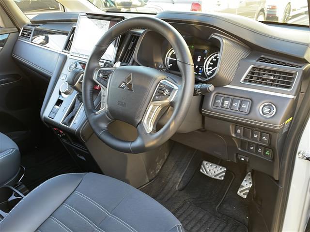 デリカＤ：５ シャモニー　純正ナビ・両側パワスラ・衝突軽減・レーンキープ・追従クルコン・バック／サイドカメラ・ＢＳＭ・ＥＴＣ・ドラレコ・パワーバックドア・ハーフレザーシート・シートヒーターＤ／Ｎ席・パワーシートＤ席（20枚目）