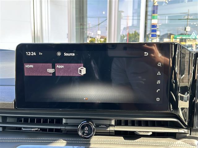 セレナ e-パワー ハイウェイスターV アラウンドビューモニター デジタルインナーミラー リアエアコン フリップダウンモニター プロパイロット 電動パーキング ワイヤレス充電 オートハイビーム e-Pedal USB充電 LEDヘッドライト(4枚目)