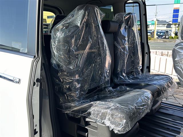 セレナ e-パワー ハイウェイスターV アラウンドビューモニター デジタルインナーミラー リアエアコン フリップダウンモニター プロパイロット 電動パーキング ワイヤレス充電 オートハイビーム e-Pedal USB充電 LEDヘッドライト(25枚目)