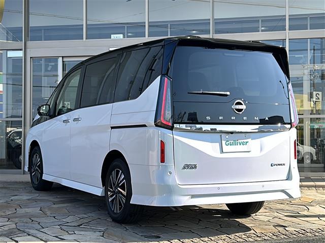 セレナ e-パワー ハイウェイスターV アラウンドビューモニター デジタルインナーミラー リアエアコン フリップダウンモニター プロパイロット 電動パーキング ワイヤレス充電 オートハイビーム e-Pedal USB充電 LEDヘッドライト(35枚目)