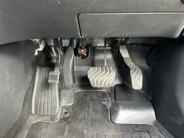 エクストレイル 20XブラクエクストリーマXエマージェンシブレーキP 純正ナビ 全方位カメラ レーダークルーズコントロール ヒルダウンアシスト ETC コーナーセンサー BSM アイドリングストップ シートヒーター サンルーフ レザーシート オートライト レーンキープ(19枚目)