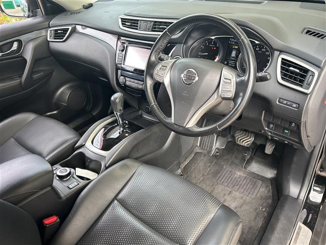 エクストレイル 20XブラクエクストリーマXエマージェンシブレーキP 純正ナビ 全方位カメラ レーダークルーズコントロール ヒルダウンアシスト ETC コーナーセンサー BSM アイドリングストップ シートヒーター サンルーフ レザーシート オートライト レーンキープ(20枚目)