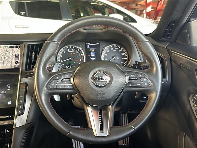 スカイライン 400R 純正ナビ レーダークルーズコントロール シートヒーター テレスコ 全方位カメラ スマートキー パドルシフト オートライト スペアキー 取扱説明書 保証書 ETC LEDヘッドライト パワーシート(7枚目)