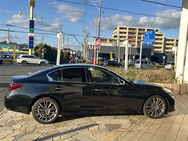 スカイライン 400R 純正ナビ レーダークルーズコントロール シートヒーター テレスコ 全方位カメラ スマートキー パドルシフト オートライト スペアキー 取扱説明書 保証書 ETC LEDヘッドライト パワーシート(36枚目)