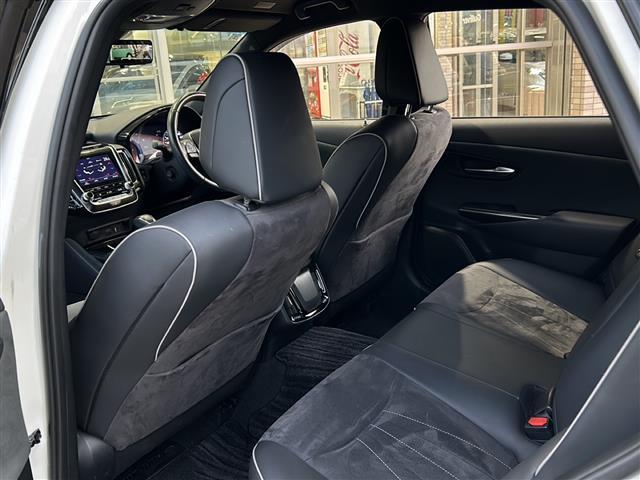 クラウンハイブリッド RSアドバンス 純正ナビ(FM/AM/CD/DVD/フルセグ/Bluetooth)オートマチックハイビーム レーンキープアシスト レーダークルーズコントロール パーキングアシスト ドライブレコーダー ETC(31枚目)