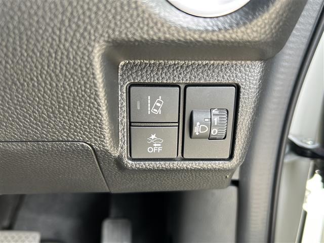 N-BOXカスタム L コーディネートスタイル 純正ナビ バックカメラ 両側パワースライドドア シートヒーター レーダークルーズコントロール コーナーセンサー スマートキー レーンキープ プッシュスタート ホンダセンシング ETC フォグランプ(14枚目)