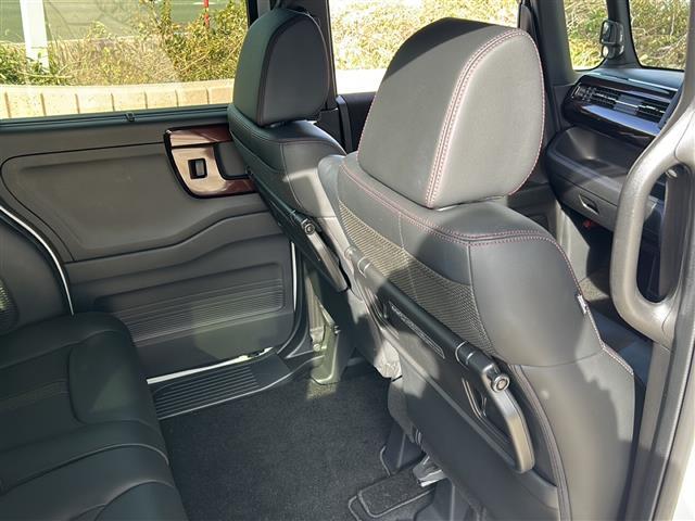 N-BOXカスタム L コーディネートスタイル 純正ナビ バックカメラ 両側パワースライドドア シートヒーター レーダークルーズコントロール コーナーセンサー スマートキー レーンキープ プッシュスタート ホンダセンシング ETC フォグランプ(24枚目)