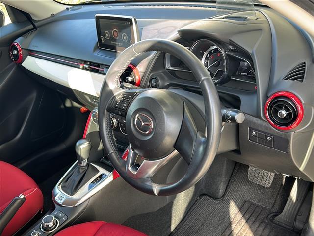 デミオ １３Ｓ　ミッドセンチュリー　純正ナビ・衝突軽減・横滑り防止装置・バックカメラ・ＥＴＣ・シートヒーター・ステリモ・ＨＵＤ・スマートキー・プッシュスタート・ＬＥＤヘッドライト・オートライト・純正フロアマット・純正アルミホイール（19枚目）