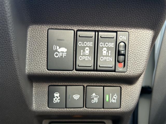 フリードハイブリッド ハイブリッド・Ｇホンダセンシング　純正ナビ・両側パワスラ・衝突軽減・レーンキープ・追従クルコン・バックカメラ・ＥＴＣ・ドラレコ・ＬＥＤヘッドライト・オートライト・フォグランプ・純正フロアマット・ヒーテッドドアミラー・ステリモ（5枚目）