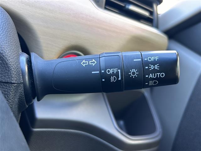 フリードハイブリッド ハイブリッド・Ｇホンダセンシング　純正ナビ・両側パワスラ・衝突軽減・レーンキープ・追従クルコン・バックカメラ・ＥＴＣ・ドラレコ・ＬＥＤヘッドライト・オートライト・フォグランプ・純正フロアマット・ヒーテッドドアミラー・ステリモ（13枚目）