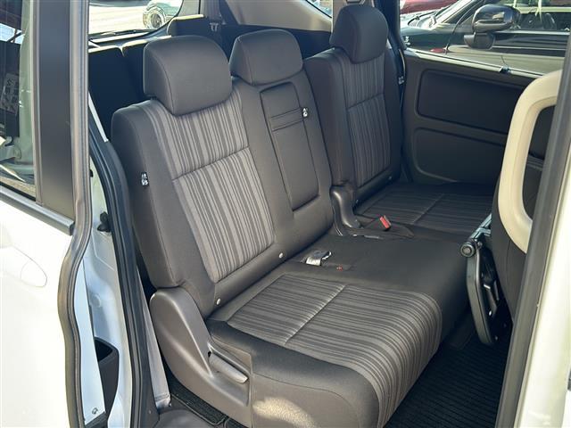 フリードハイブリッド ハイブリッド・Ｇホンダセンシング　純正ナビ・両側パワスラ・衝突軽減・レーンキープ・追従クルコン・バックカメラ・ＥＴＣ・ドラレコ・ＬＥＤヘッドライト・オートライト・フォグランプ・純正フロアマット・ヒーテッドドアミラー・ステリモ（20枚目）