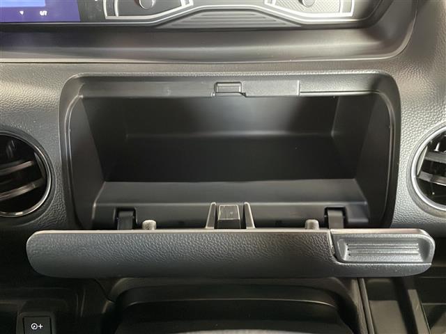 Ｎ－ＢＯＸカスタム Ｌターボ　スタイル＋ブラック　純正ナビ　バックカメラ　クリアランスソナー　前席シートヒーター　ブラック塗装１５インチアルミ　両側パワスラ　コンビシート　ＬＥＤヘッドライト　ＥＴＣ　電動パーキング　オートライト　フォグランプ（20枚目）