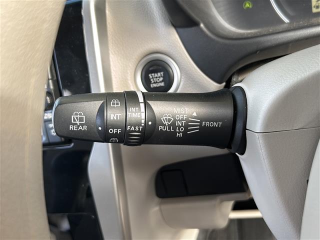 デイズ Ｘ　純正ナビ　フルセグＴＶ　アラウンドビューモニター　エマージェンシーブレーキ　プッシュスタート　インテリキー　アイドリングストップ　横滑り防止装置　マニュアルレベリング　オートエアコン　ドラレコ（7枚目）