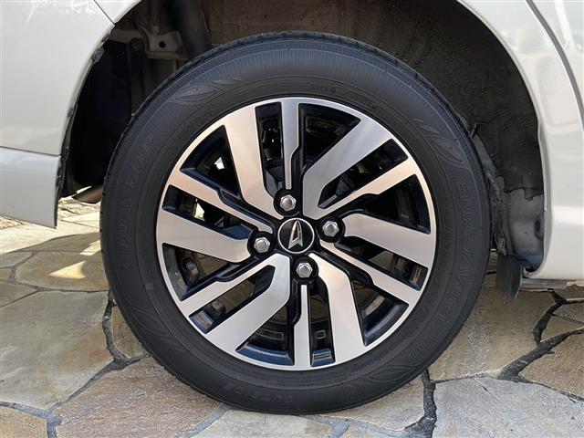 トール カスタムＧ　社外ナビ　両側パワスラ　全方位カメラ　ドライブレコーダー　ＥＴＣ　追従クルコン　オートライト　プッシュスタート　アイドリングストップ　横滑り防止装置　電動パーキング　コーナーセンサー　ＬＥＤライト（41枚目）