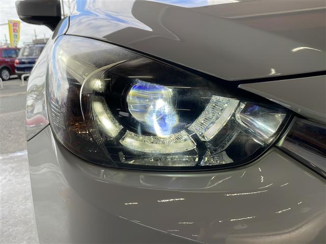 デミオ ＸＤノーブルクリムゾン　３６０°ビュー・モニター　ブラインドスポットモニター　アダプティブＬＥＤヘッドライト　スマートブレーキサポート　ヘッドアップディスプレイ　シートヒーター　クリアランスソナー　ドライブレコーダー　レー探（38枚目）