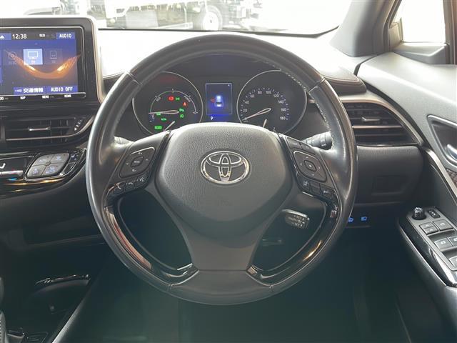 Ｃ－ＨＲ Ｇ　純正ナビ・衝突軽減・レーンキープ・追従クルコン・ＢＳＭ・コーナーセンサー前後・バックカメラ・ＥＴＣ・ハーフレザーシート・シートヒーターＤ／Ｎ席・ヒーテッドドアミラー・電動パーキングブレーキ・純正マット（9枚目）